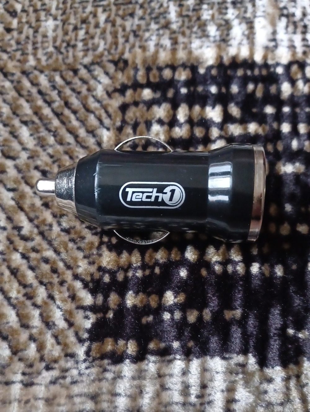 4/$30 New Tech1 Black Car Charger USB Adaptor